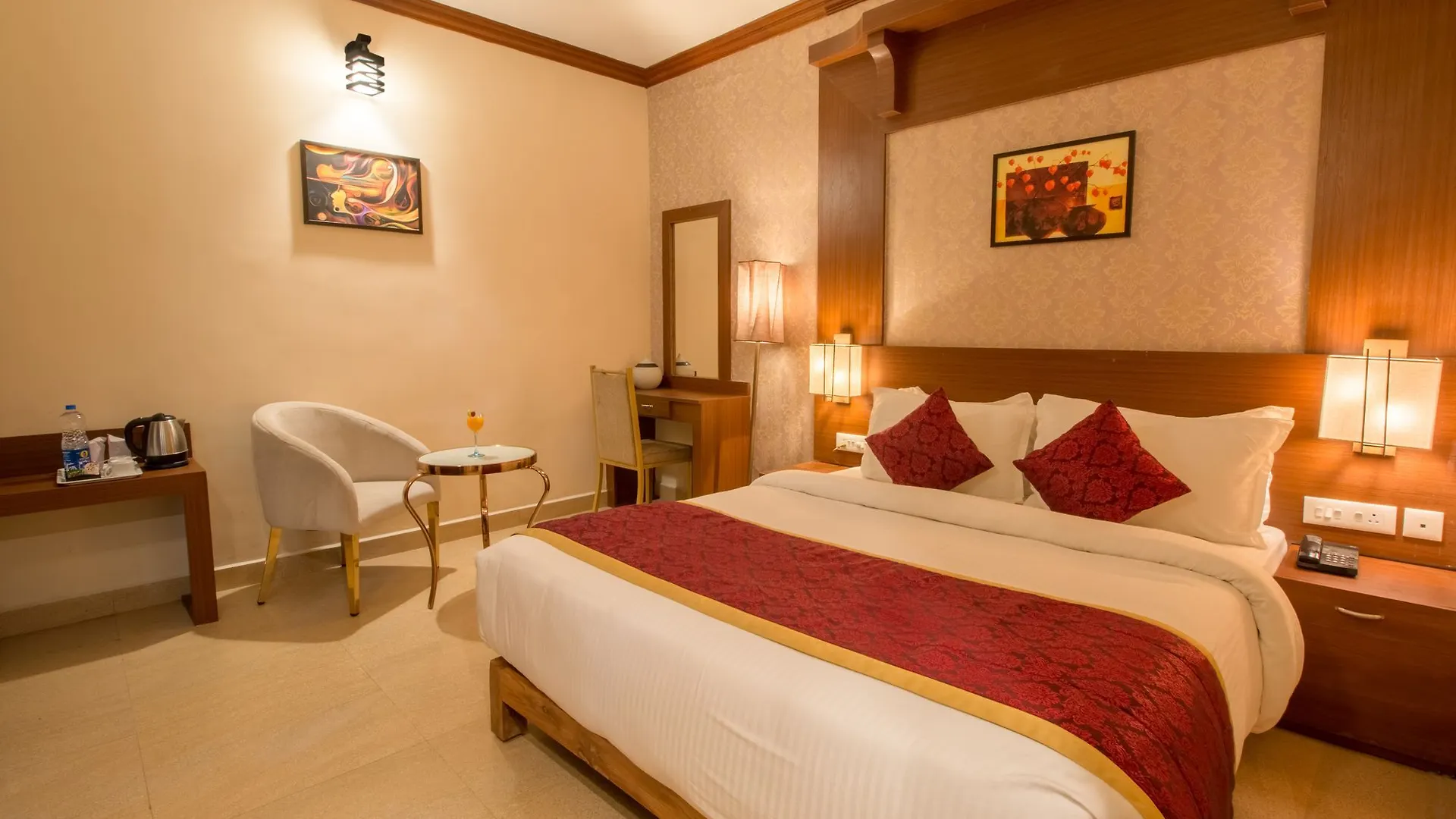 Otel Crown Valley Thekkady Kumily